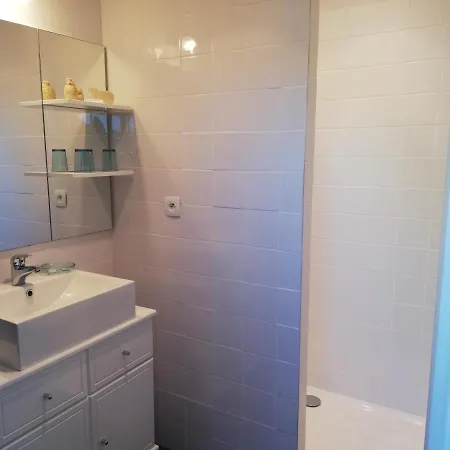 De Ningles 6 Personnes 2 Chambres Salle De Bain Chacune Outreau