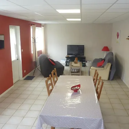 De Ningles 6 Personnes 2 Chambres Salle De Bain Chacune Сasa de vacaciones *