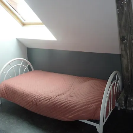 De Ningles 6 Personnes 2 Chambres Salle De Bain Chacune